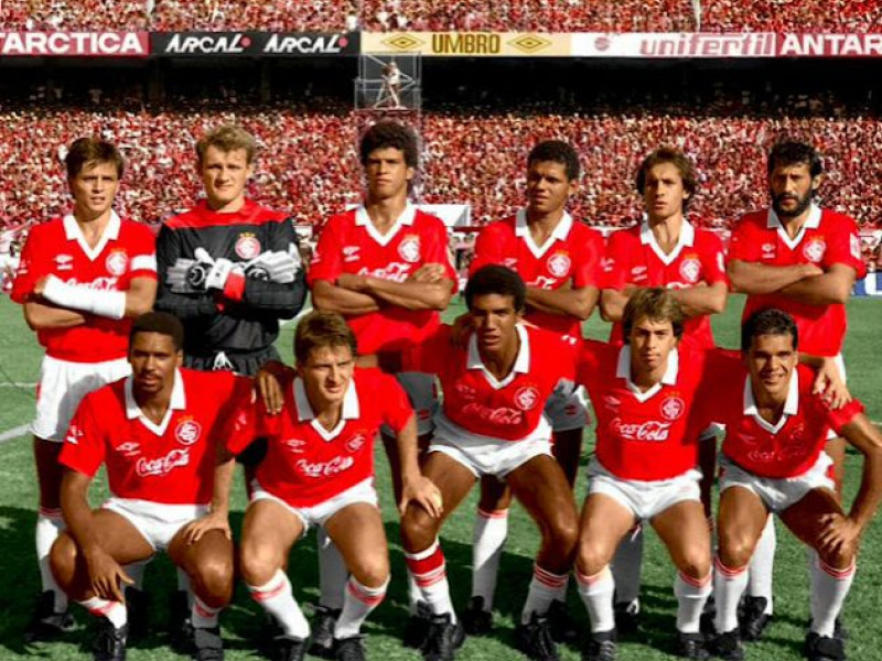 Equipe colorada superou o tradicional rival e conquistou vaga à Libertadores do ano seguinte