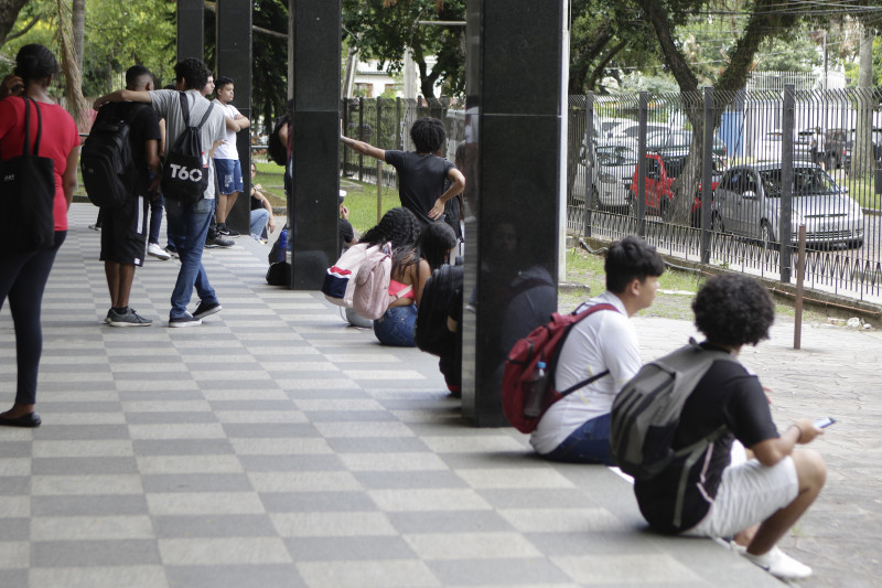Documento prevê a possibilidade de antecipar ou adiar o horário de entrada e saída