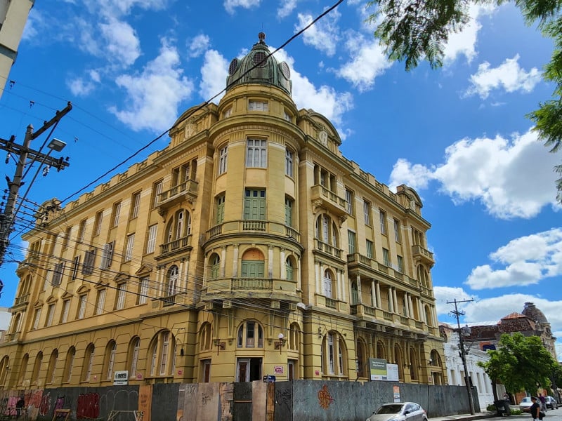 Obras iniciaram em 2019 e sofreram com atrasos pela pandemia; local vai abrigar hotel escola da UFPel