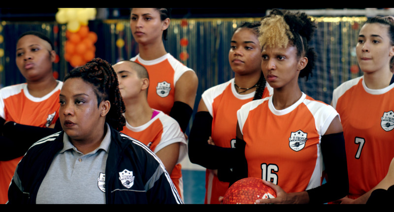 Longa brasileiro vencedor do Pr&ecirc;mio J&uacute;ri Jovem em Roterd&atilde;, Levante narra os desafios de Sof&iacute;a, uma jovem que come&ccedil;a a ser perseguida