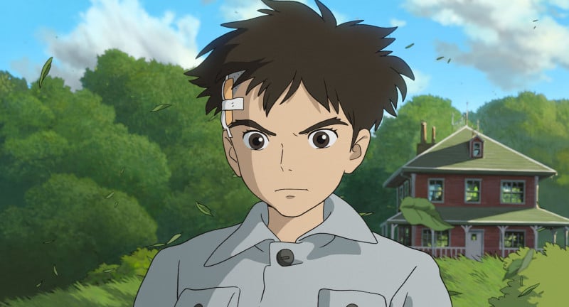 Animação indicada ao Oscar, inspirada na infância do diretor Hayao Miyazaki, O Menino e a Garça chega aos cinemas brasileiros nesta quinta-feira (22)