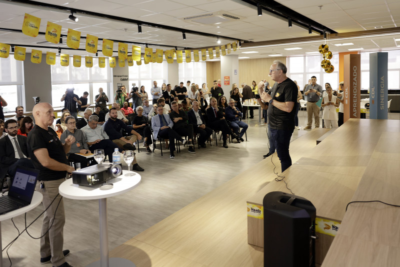 CDL-POA deu a largada no Liquida Porto Alegre, com prefeito e mascote com pegada robótica