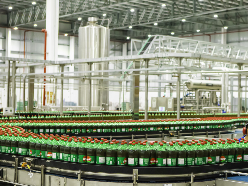 A indústria de transformação no País conseguiu reverter uma queda de 1% no terceiro trimestre de 2023 e teve expansão de 4,6% no terceiro trimestre de 2024