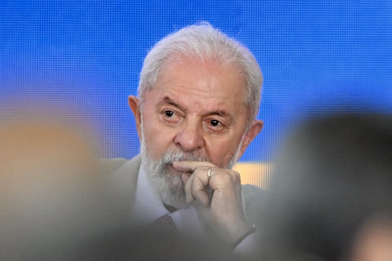 Lula discute parcerias em infraestrutura com banco chinês