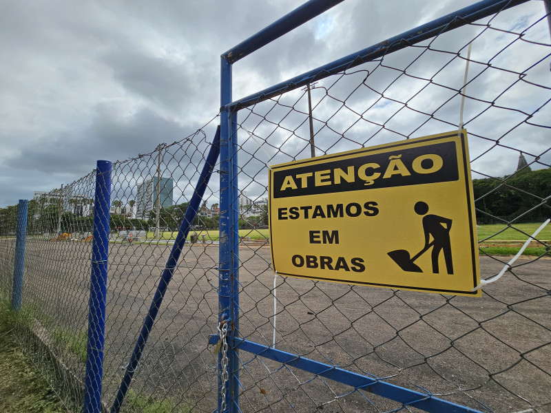 Obras na pista de atletismo do Parque Ramiro Souto começaram há pouco mais de um mês