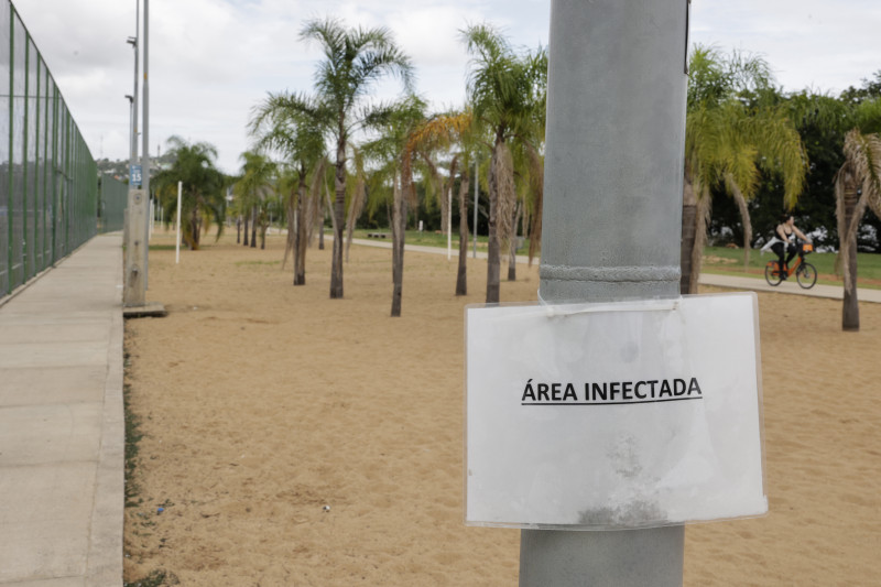 Smelj atribuiu descontaminação ao calor, enquanto laboratório discorda