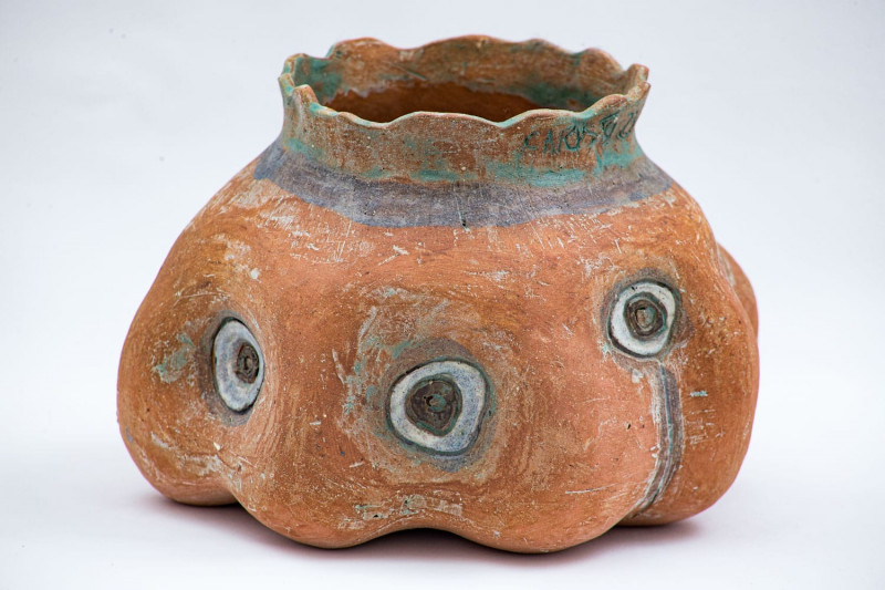 Artista e professor Carusto Camargo fala de sua paix&atilde;o pela cer&acirc;mica, com Terrosos, destaque da Ocre Galeria, a partir desta ter&ccedil;a-feira (5), das 18h &agrave;s 21h