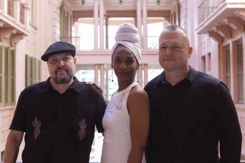 Luciano de Leon, Indira Castro e Claudio Calcanhotto