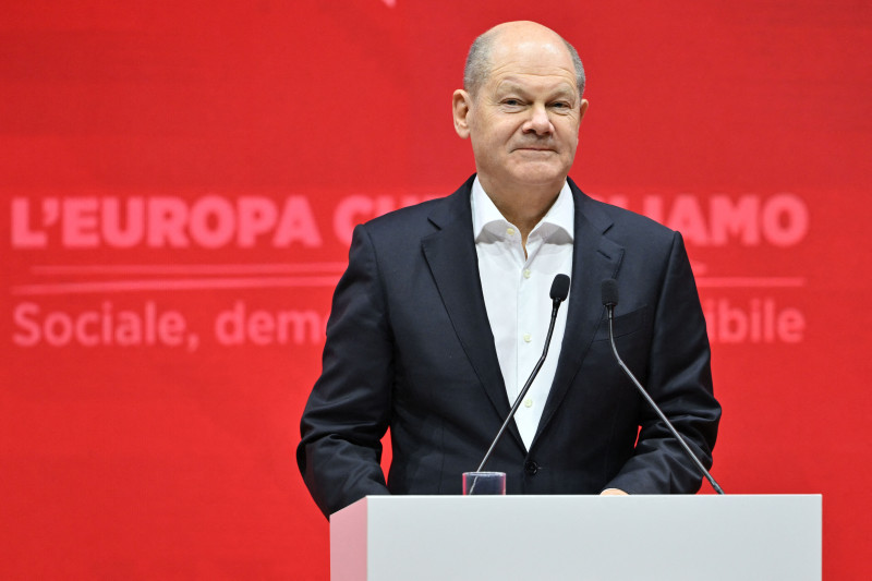 O chanceler alemão, Olaf Scholz, chamou a reforma de um "passo histórico"