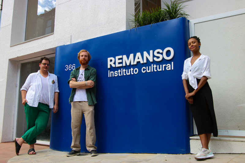 Guilherme Mautone, Guilherme Leon e Caroline Ferreira integram a diretoria do espaço, que conta ainda com a pesquisadora Izis Abreu na coordenação curatorial