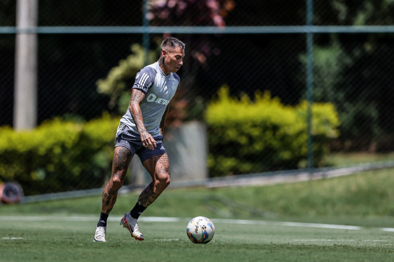 Grêmio avalia contratação de Vargas, oferecido pelo Atlético-MG