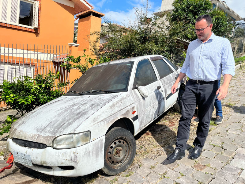Ve&iacute;culos podem se tornar problema de sa&uacute;de e de seguran&ccedil;a