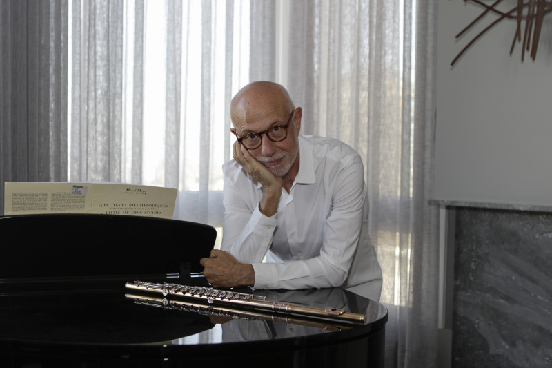 Um dos nomes fundamentais da flauta no RS, Ayres Potthoff celebra três décadas do projeto 'Beatles em Concerto' 