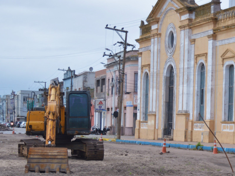 Rua Riachuelo, que pertence à região, passa por reformulação para priorizar a locomoção de pessoas