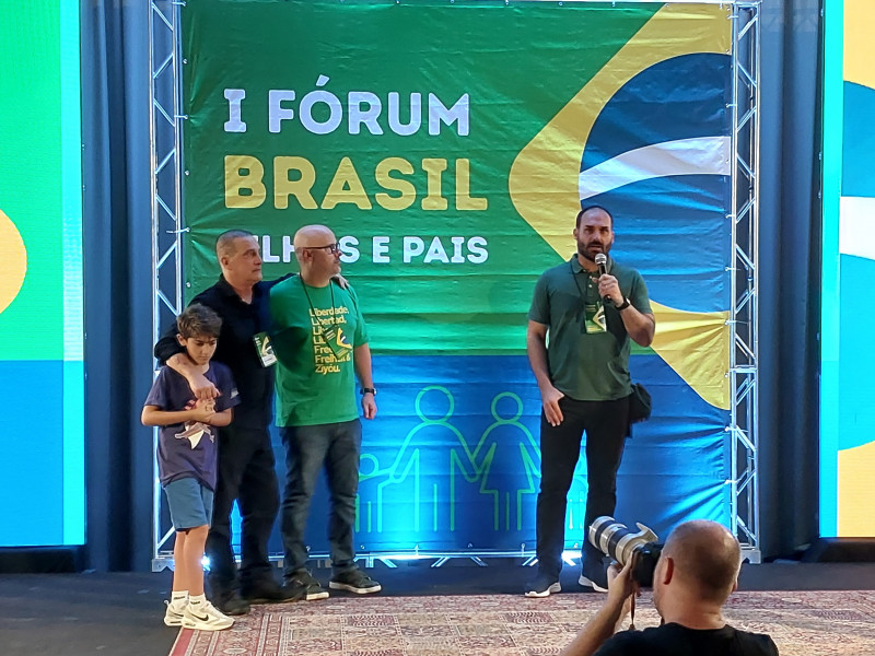 Parlamentar esteve em Porto Alegre participando do Fórum Filhos e Pais