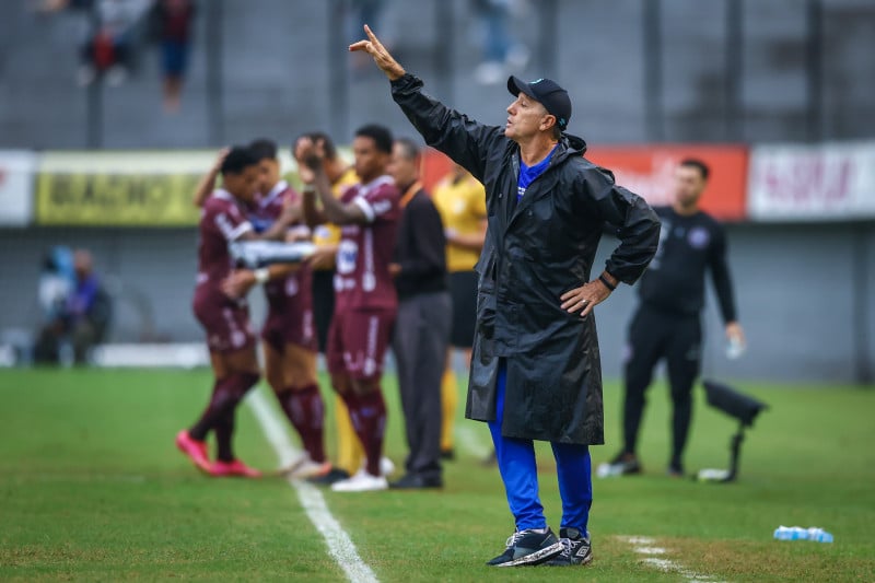 Tricolor bateu o Caxias neste sábado, por 2 a 1, pelo jogo de ida das semis do Gauchão