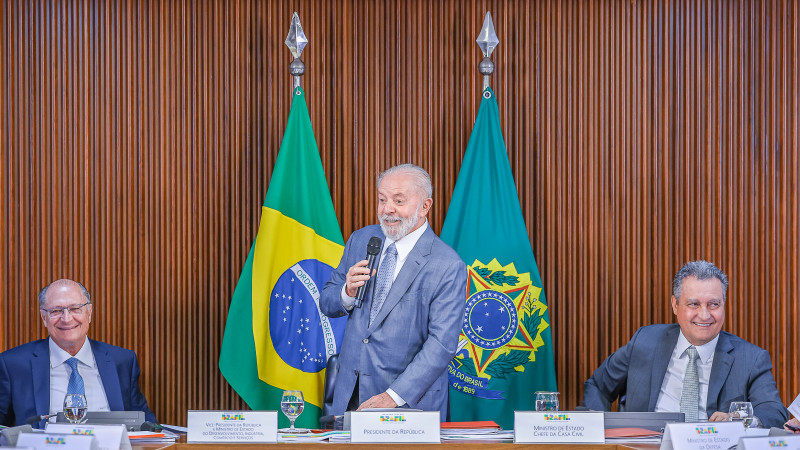 Lula disse que por pouco o Brasil n&atilde;o retornou a "tempos tenebrosos"
 

Foto: Ricardo Stuckert / PR