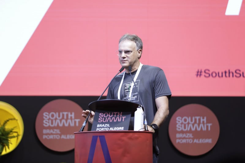 César Saut, presidente da Rio Grande Seguros e Previdência, participou do evento como debatedor 