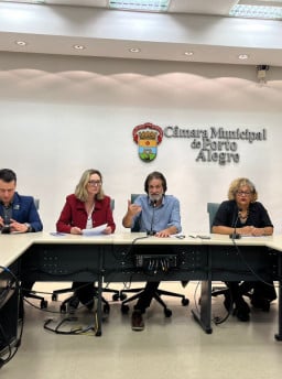 Vereadores de Porto Alegre vão ao Ministério Público contra concessão da Usina do Gasômetro