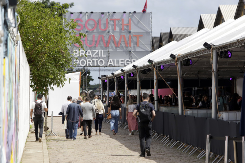 O evento ocorre entre quarta e sexta-feira no Cais Mauá 