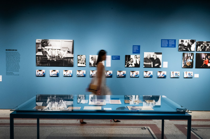 Farol Santander Porto Alegre apresenta mais de 300 itens na exposição Vinicius de Moraes - por toda a minha vida,