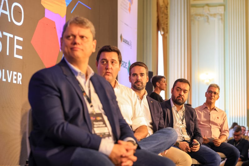 Governo Lula apresenta nesta terça proposta para dívida aos estados