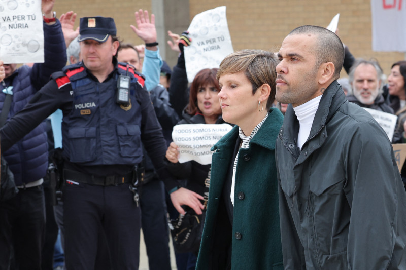 Daniel Alves moverá ao menos três ações contra o Pumas, segundo mídia internacional