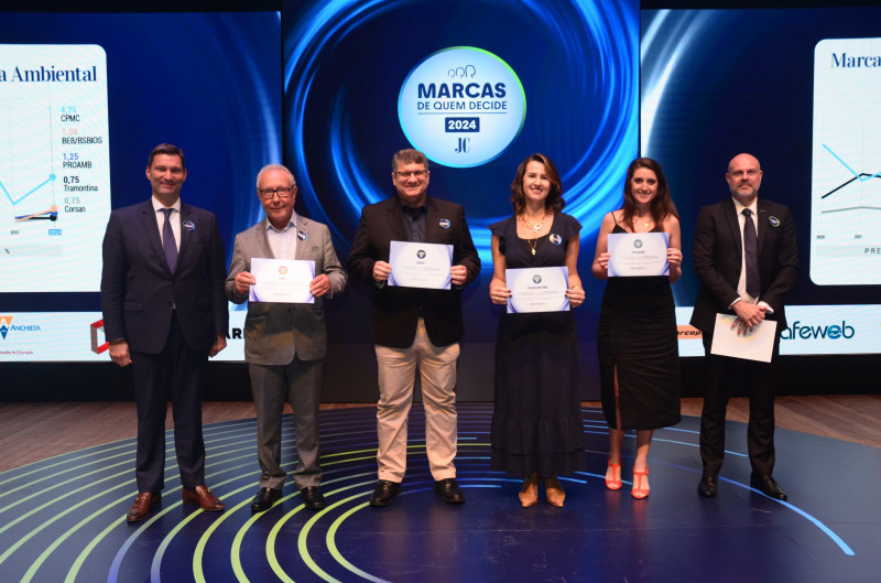 Leonardo Lamachia (OAB), Francisco Turra (Be8), Jailson Aquino (CMPC), Grasiela Pontin (Tramontina), Carolina Meincke Couto (Proamb) e Rafael Padoin Nenê (Secovi RS)