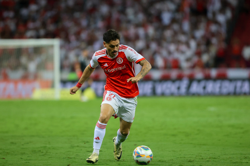 Jogadores do Inter cobraram Robert Renan e Mauricio após eliminação
