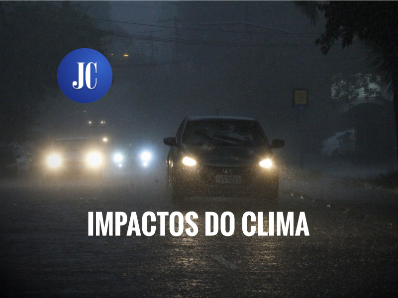 Em Santa Maria, o asfalto está cedendo na ERS 511, no Km 03, e no Km 05 ocorreu a queda da cabeceira da ponte