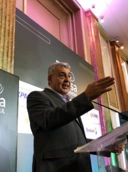 Melo não garante PL na vice-candidatura e dialoga com 11 partidos da base