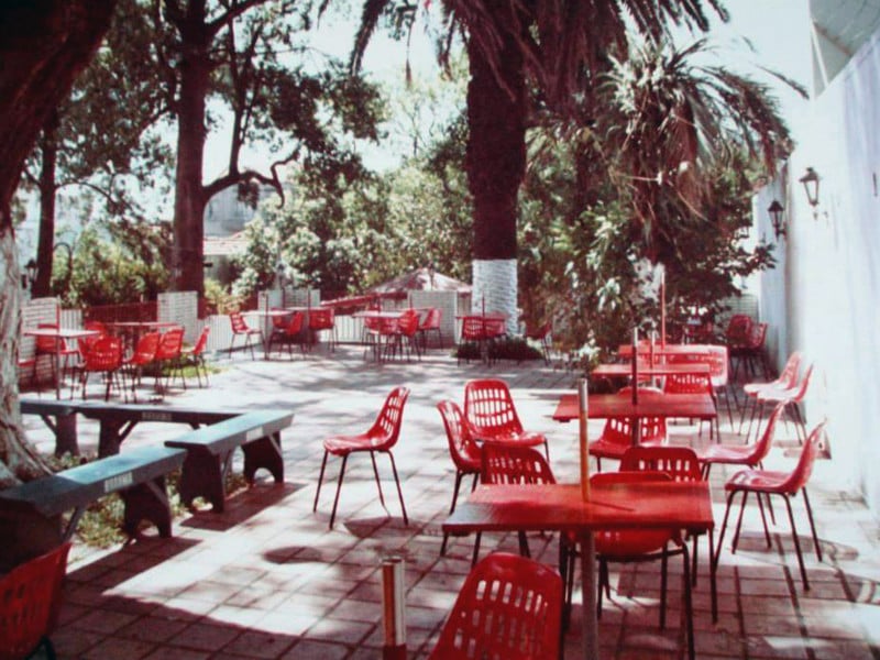 Recordada com saudade pelos frequentadores, área externa da Papagayu's era um dos diferenciais do estabelecimento