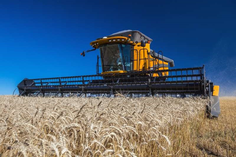 Venda de máquinas e equipamentos agrícolas cai 35,8% no 1º trimestre