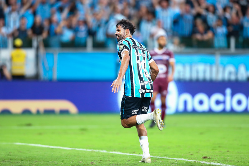 Diego Costa assume protagonismo no ataque do Grêmio em momento decisivo do Gauchão