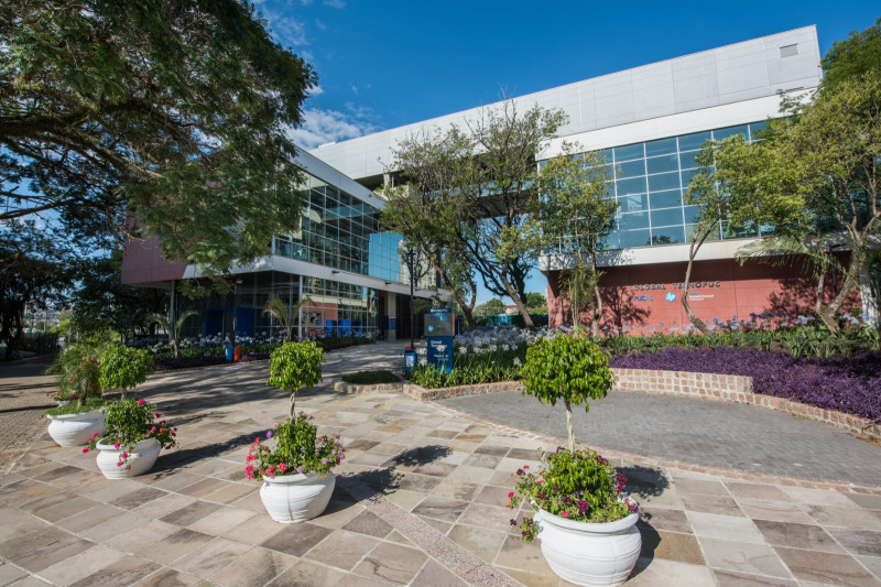 CMPC anuncia núcleo de inovação no Tecnopuc