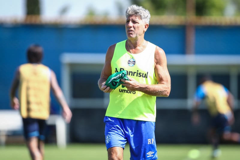 Com time reserva, Grêmio estreia na altitude da Bolívia