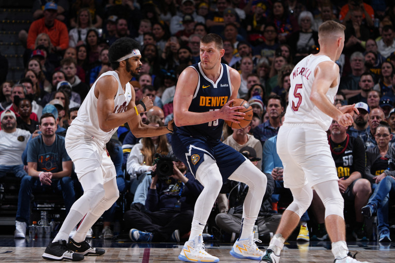 O Denver Nuggets garantiu a vaga nos playoffs comandados pelo sérvio Nikola Jokic