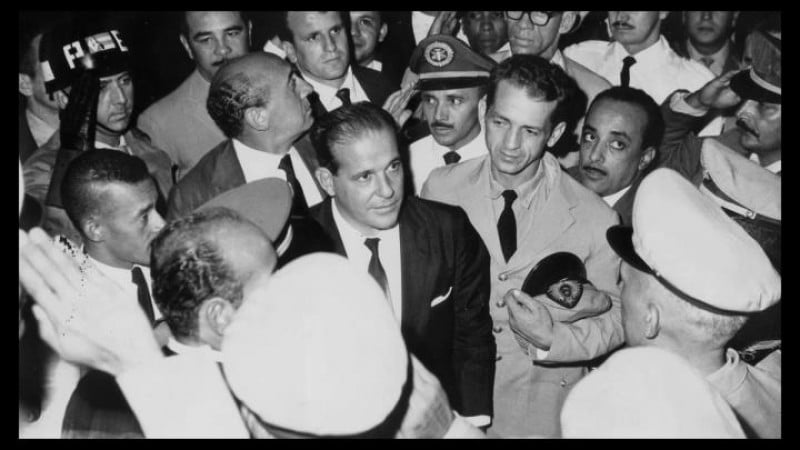 Sala Reden&ccedil;&atilde;o apresenta mostra para "descomemorar" os 60 anos do golpe militar, em sess&otilde;es at&eacute; 12 de abril, com obras como O Dia que Durou 21 Anos (foto)