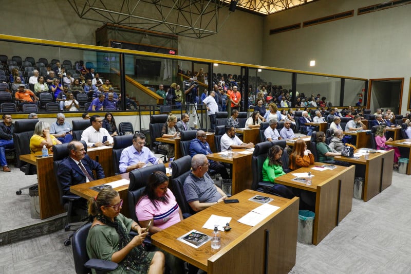 Conselheiros tomaram posse no início de abril, em cerimônia na Câmara de Porto Alegre