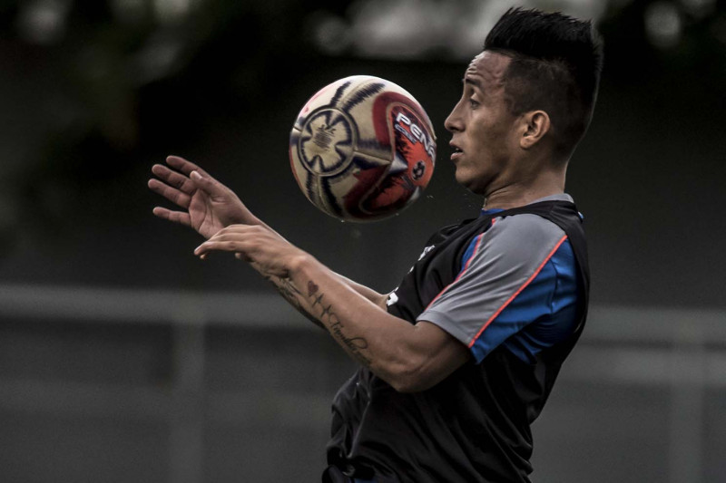 Acordo com o clube russo é referente à contratação do peruano Cueva