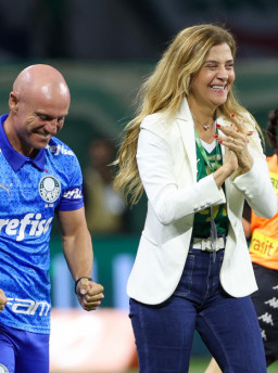 Leila Pereira amplia lista de troféus e conquista sétimo título à frente do Palmeiras
