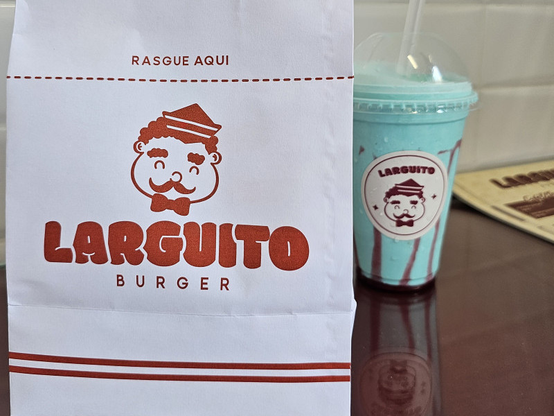 O personagem Seu Chico ilustra as embalagens da Larguito Foto: ISADORA JACOBY/ESPECIAL/JC