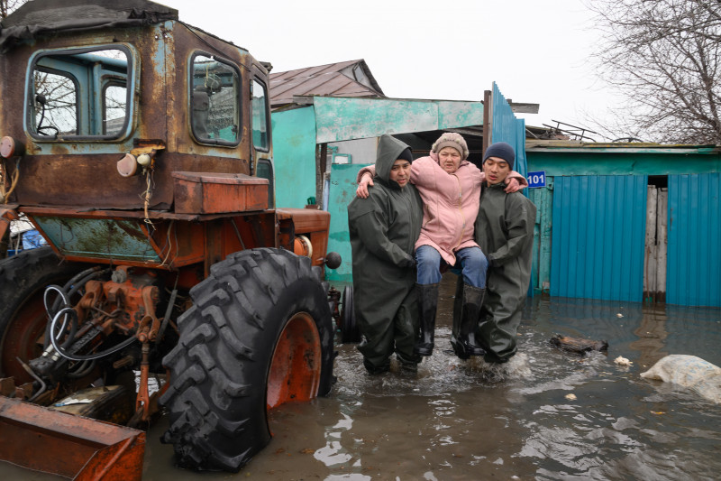 Autoridades russas anunciaram mais de 10 mil casas inundadas em regiões nos Urais e na Sibéria