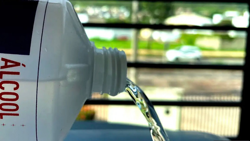 Somente a forma líquida passará a ser proibida e seguem sendo comercializadas as opções em gel, lenço e spray