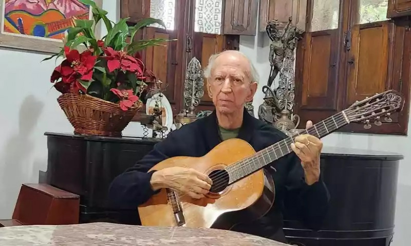 Músico mineiro foi considerado um dos pioneiros da bossa nova de Minas Gerais