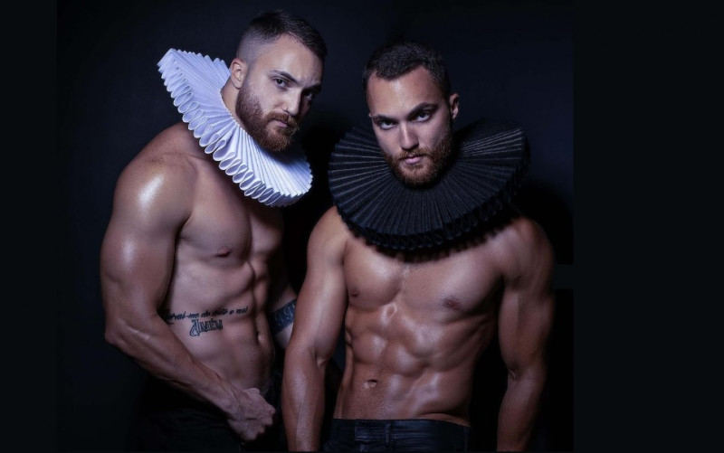 Matheus Maia (à direita) é idêntico ao irmão Pedro