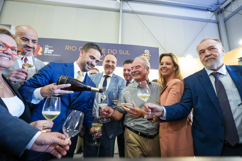 Missão do Estado visitou estande de vinícolas gaúchas em Verona