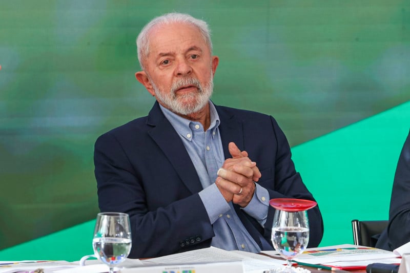 Lula também assinou atos que transferem para o Incra área obtida pela União  e que criam nove assentamentos para a reforma agrária