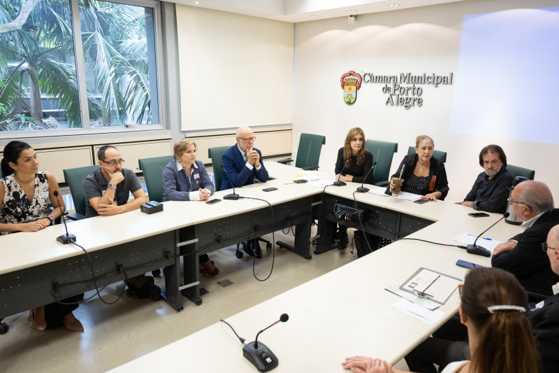 Disseminação do uso dos "vapes" tem gerado preocupação com os riscos para a saúde