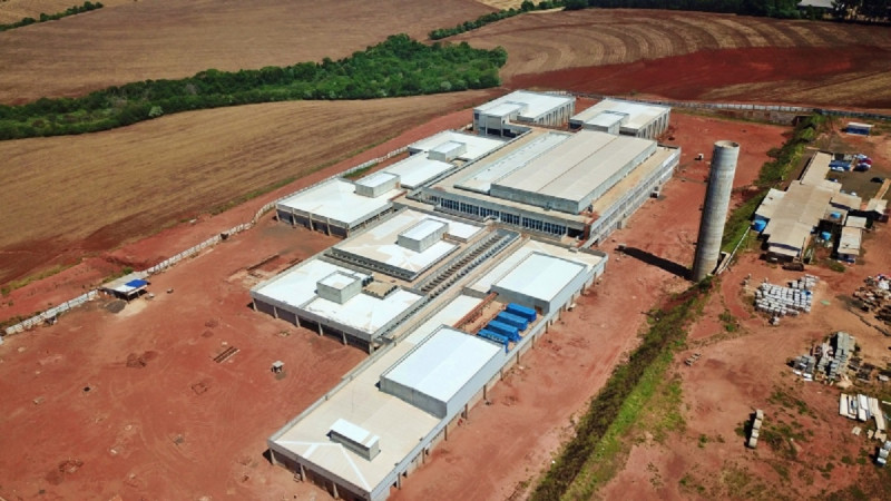 Obras estão paralisadas desde que a prefeitura rescindiu contrato com a construtora, em outubro/2023